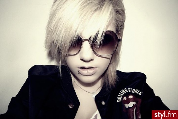 Blond EMO Alternatywne Średnie Fryzury
