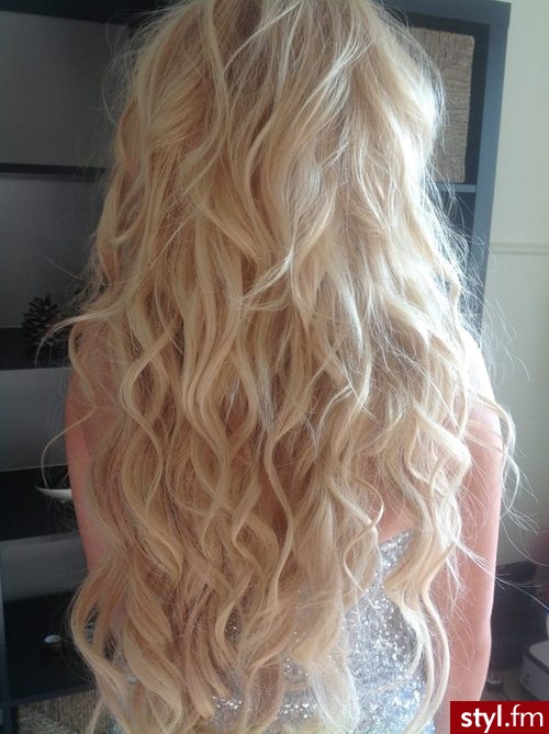 Blond Rozpuszczone Kręcone Na co dzień Długie Fryzury