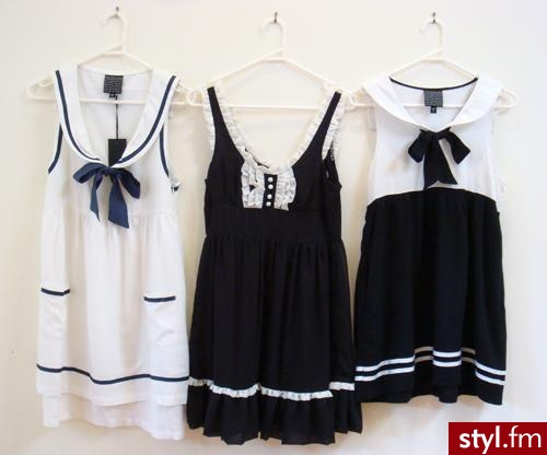 Sukienki Moda