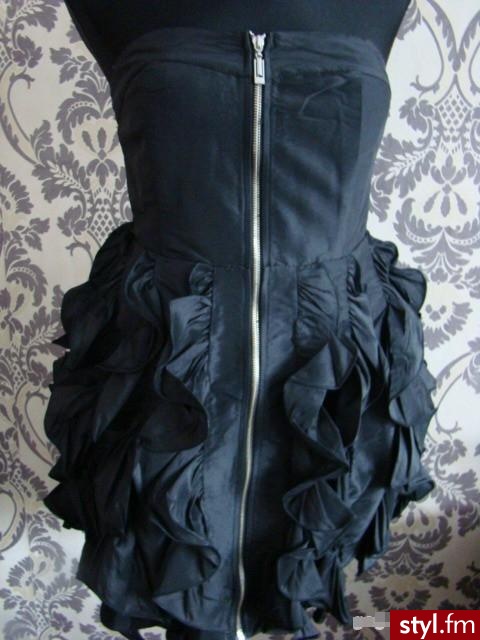 Sukienki Moda