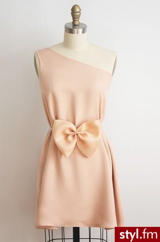 Sukienki Moda