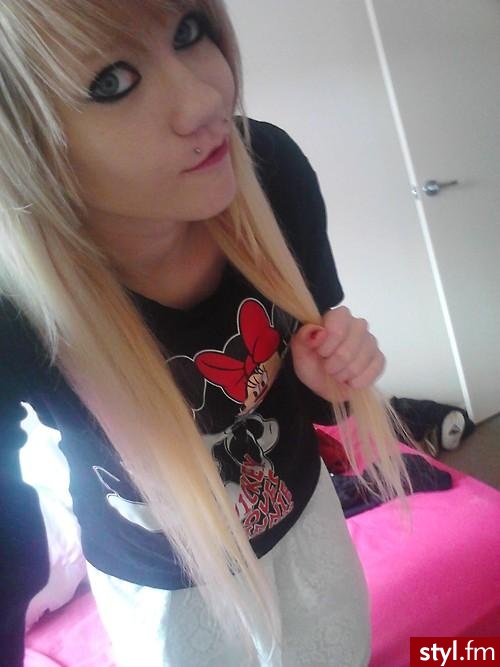 Blond Rozpuszczone Proste z grzywką Na co dzień Długie Fryzury