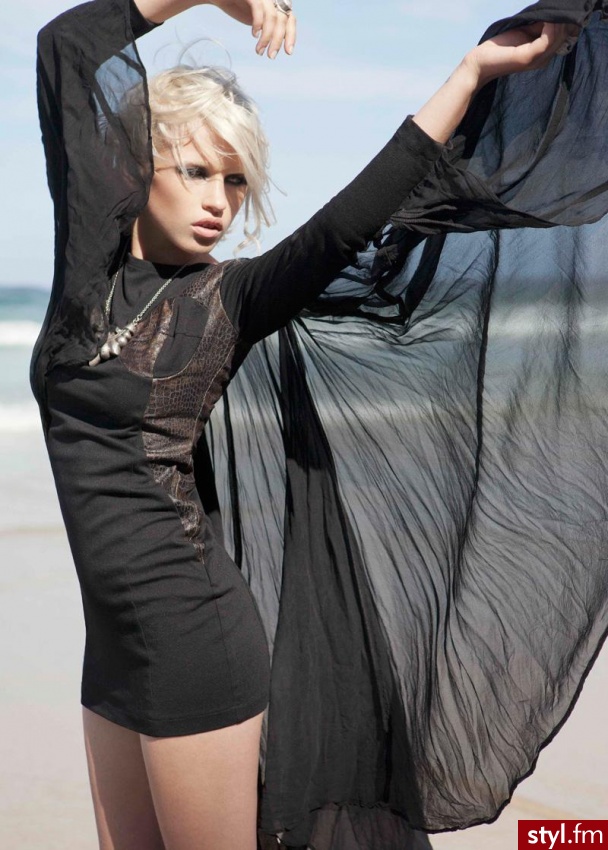 Sukienki Moda
