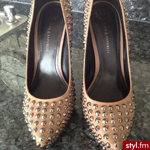 Szpilki Buty Moda
