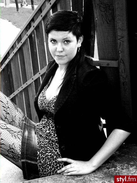 Średnie Fryzury