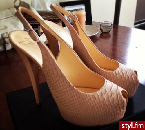 Szpilki Buty Moda