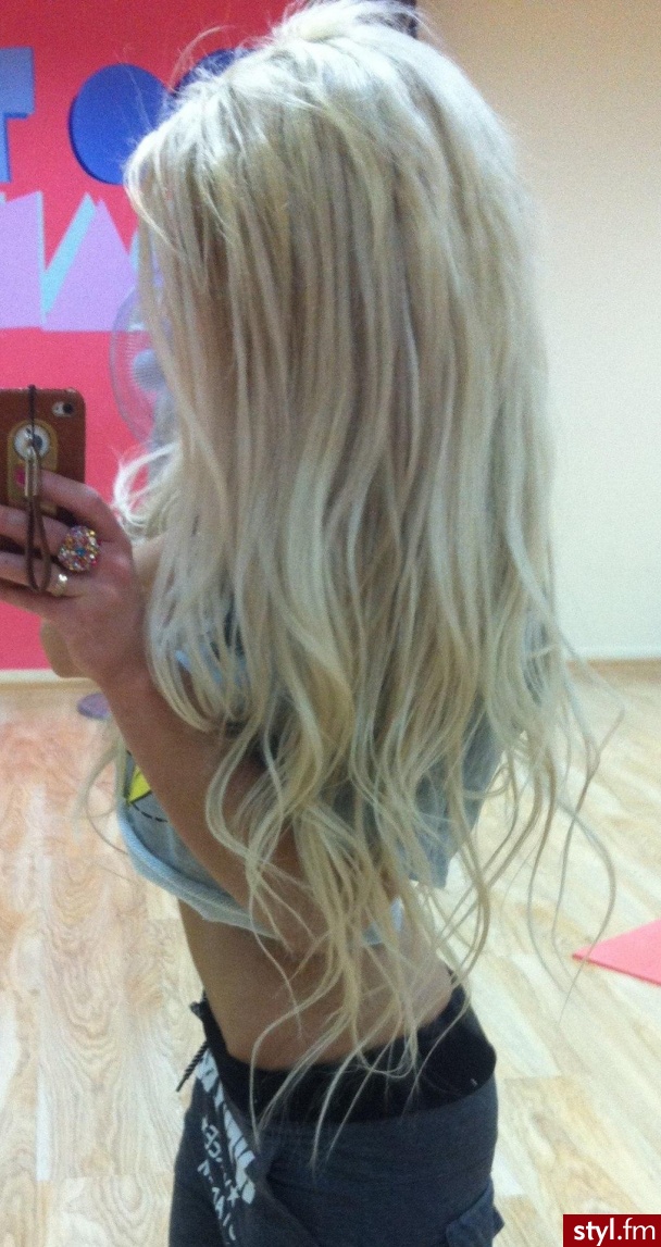 Blond Rozpuszczone Kręcone Na co dzień Długie Fryzury