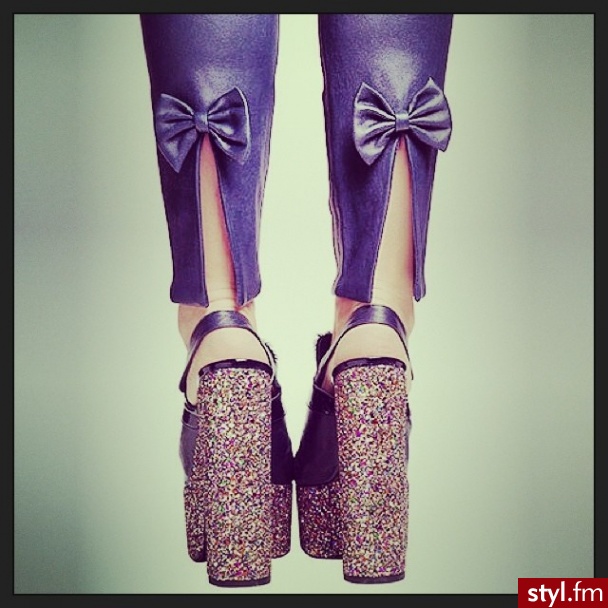 Leginsy Spodnie Moda
