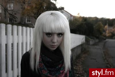 Średnie Fryzury