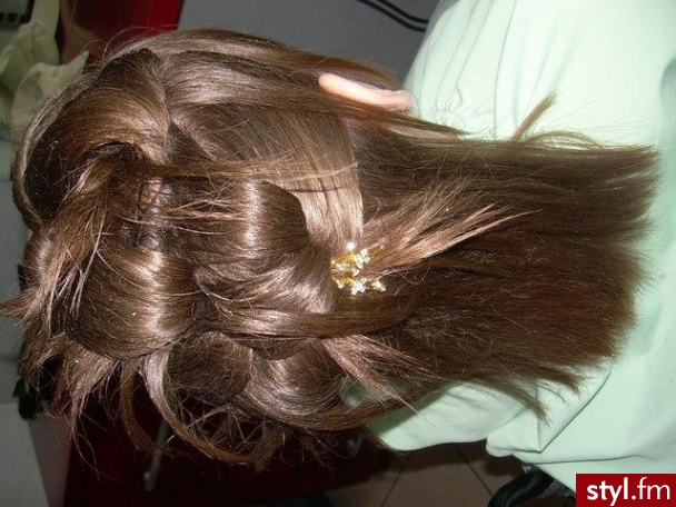 fryz.aska Salon Kinga Sulechów - Wieczorowe Średnie Fryzury