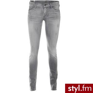 100 Pairs of Jeans - Polyvore. Pobrano ze strony: http://www.polyvore.com/100_pairs_jeans/collection?id=660717 - Pozostałe Ciuchy Moda