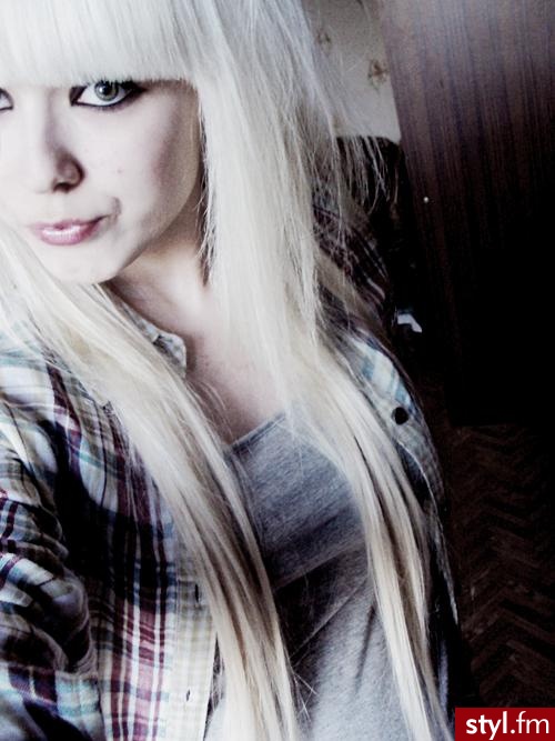 Średnie Fryzury