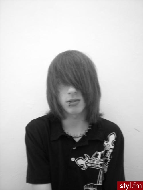 emo-hair-boy - EMO Alternatywne Średnie Fryzury