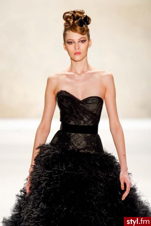 Sukienki Moda
