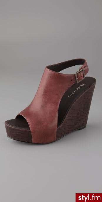 Jeżeli zdjęcie znajduje się już w galerii poproszę o link - Pozostałe Buty Moda