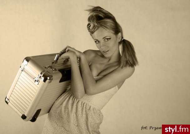 Średnie Fryzury