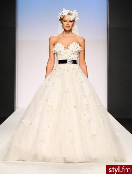 Sukienki Moda