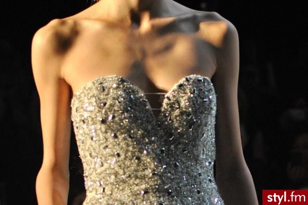Sukienki Moda