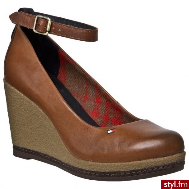 TOMMY HILFIGER Koturny Natalie 3 A FW56815985 606 Brązowy (Cognac) 606 - Koturny Buty Moda