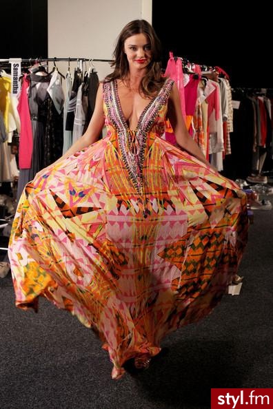 Sukienki Moda
