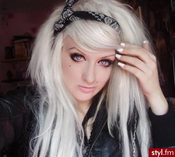 Średnie Fryzury