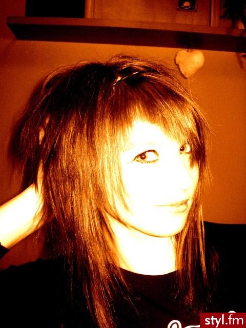 EMO - EMO Alternatywne Średnie Fryzury