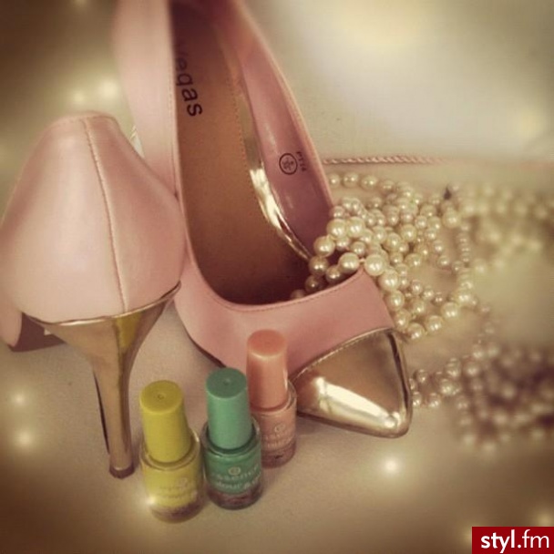 Szpilki Buty Moda