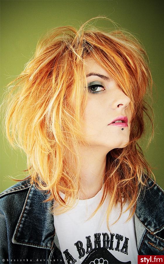 EMO Alternatywne Średnie Fryzury