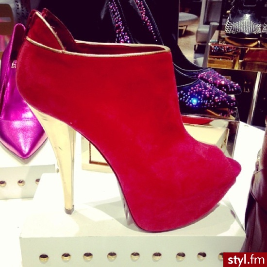 Szpilki Buty Moda