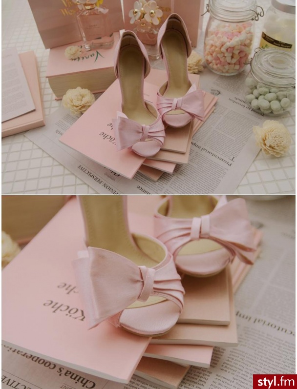 Szpilki Buty Moda