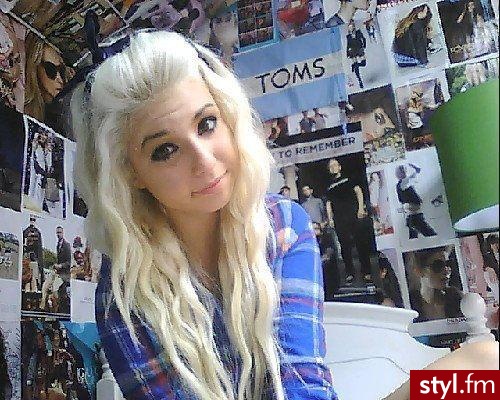 Blond Rozpuszczone Proste Na co dzień Długie Fryzury