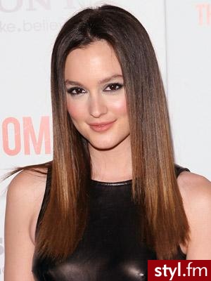 Leighton Meester - Brązowe Rozpuszczone Proste Na co dzień Średnie Fryzury