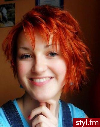 Średnie Fryzury