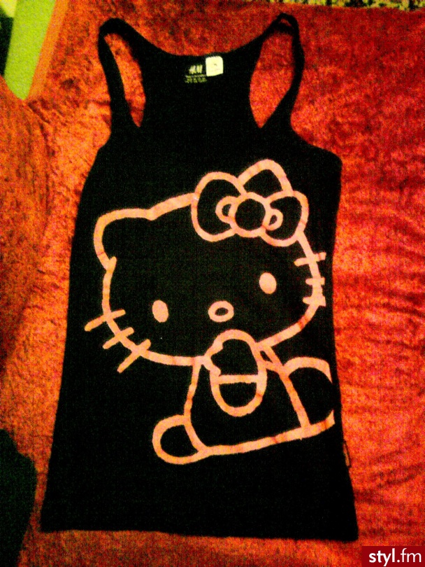 Bokserka. bokserka z hello kitty. raz włożona. rozmiar z metki xs ale ja noszę m i była w sam raz ;) więc raczej UNIWERSALNY.
cena do negocjacji ;) - Misz-masz