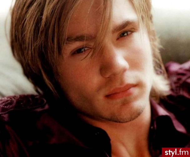Jeśli jest napisz i podaj link ;)
Chad Michael Murray - Średnie Męskie Fryzury