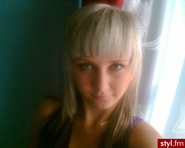 Średnie Fryzury
