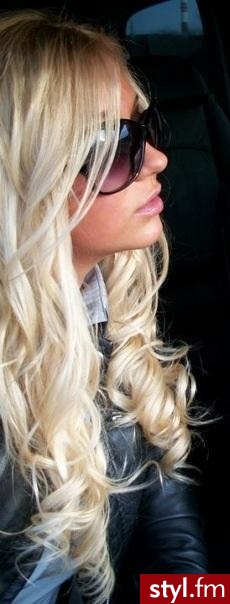 Blond Rozpuszczone Kręcone Na co dzień Długie Fryzury