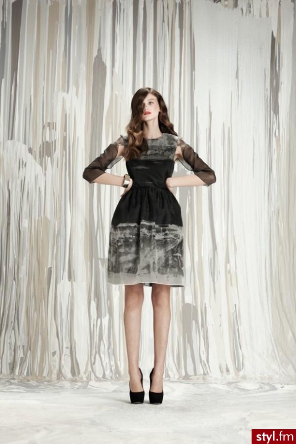 Sukienki Moda