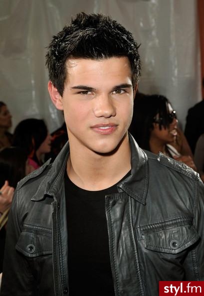 Demi Lovato & Taylor Lautner <3 - Moda uliczna Inne Moda