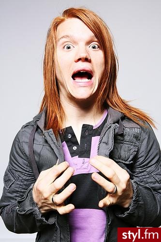 Aaron Gillespie. Aaron Gillespie - Średnie Męskie Fryzury