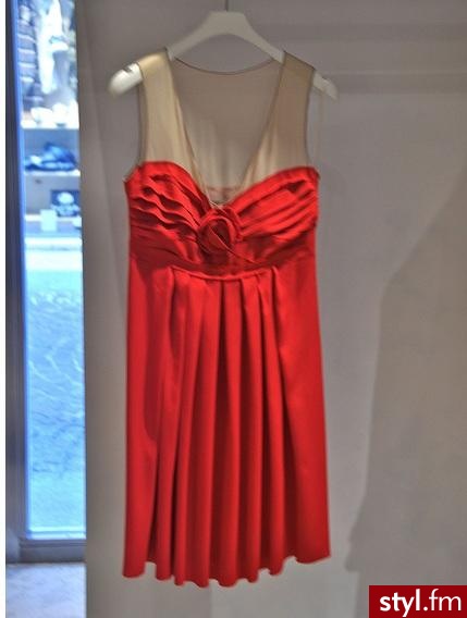 Sukienki Moda