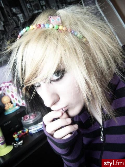 EMO Alternatywne Średnie Fryzury
