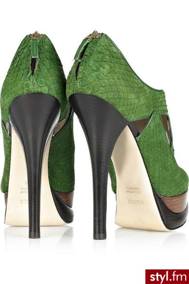 Fendi. Fendi. Cena: 1 073 euro
, około 4 261 zł

Kupisz w sklepie
Net-a-Porter. - Pozostałe Buty Moda