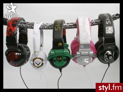 Skull candy. 1 i 3 najlepsze wg mnie ;]
4 nie podobają mi się, za bardzo słitaśne :D - Gadżety Inne Moda