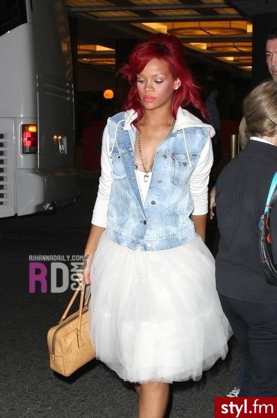 Rihanna. Riiri - Moda uliczna Inne Moda