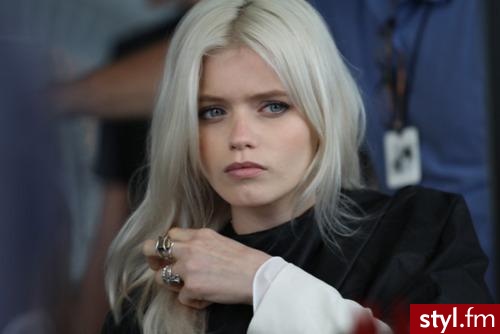 Blond Rozpuszczone Proste Na co dzień Długie Fryzury