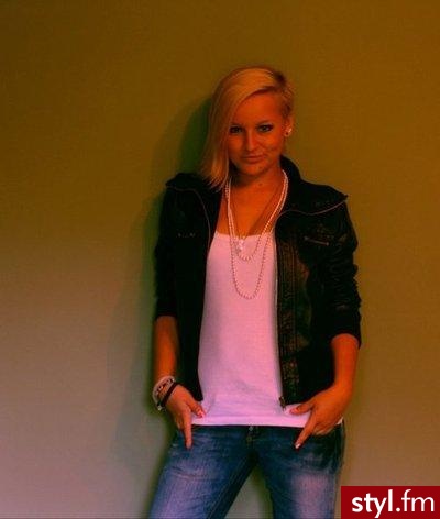 Blond Rozpuszczone Proste z grzywką Na co dzień Średnie Fryzury