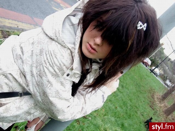 EMO Alternatywne Średnie Fryzury