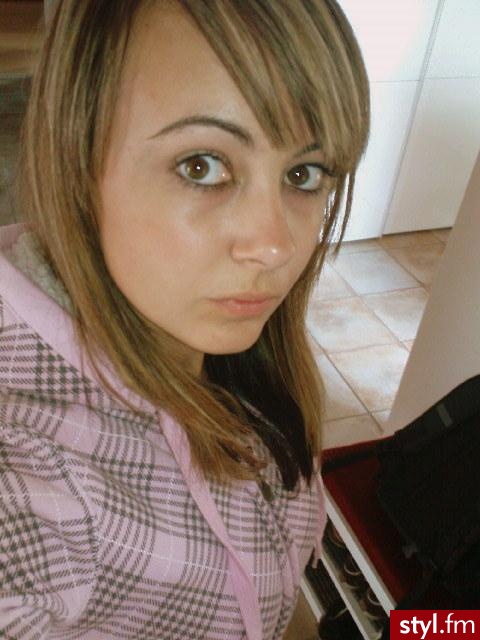 Średnie Fryzury