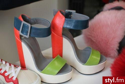 Pozostałe Buty Moda